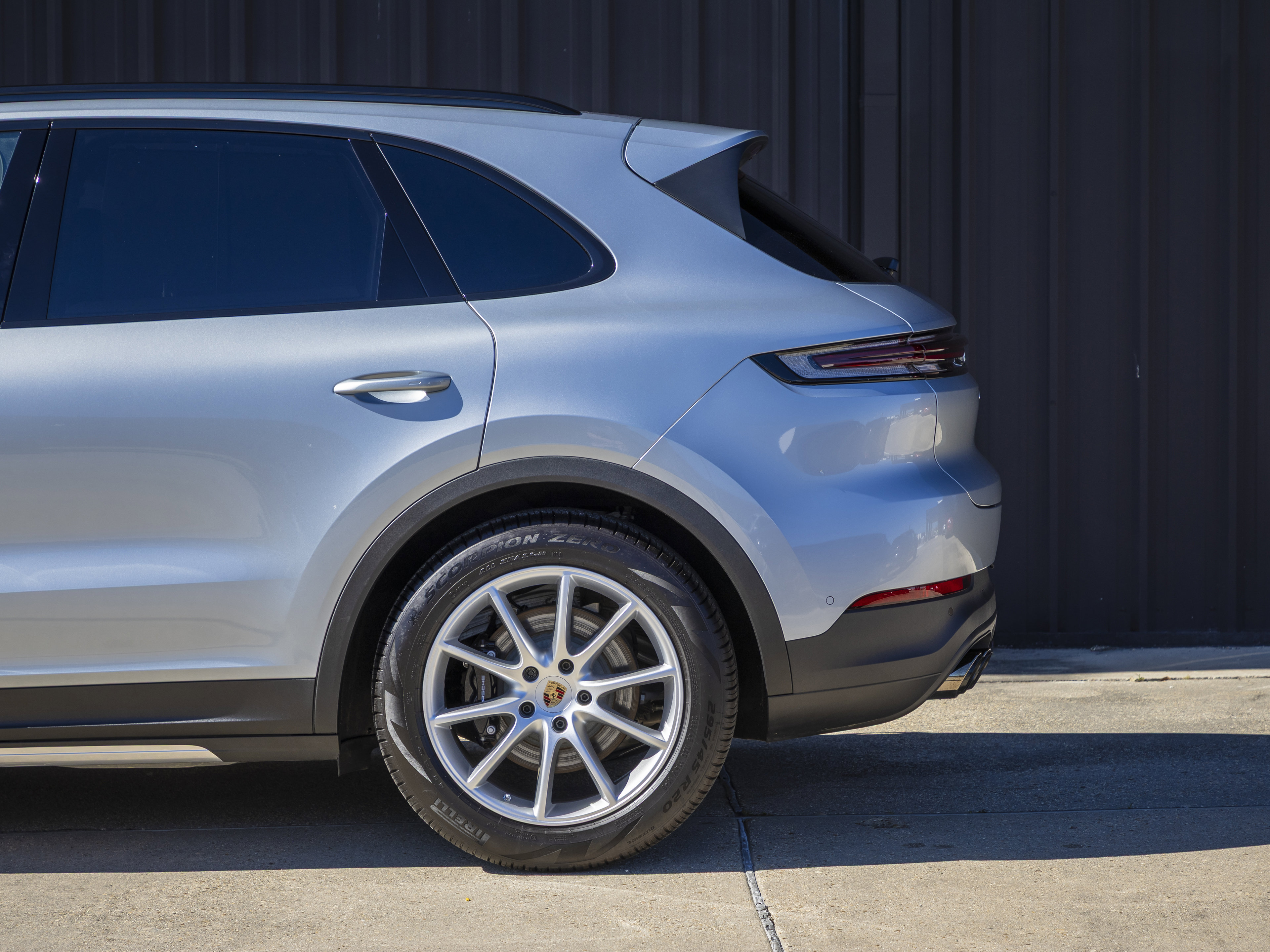 Certified 2025 Porsche Cayenne S image 19