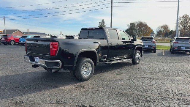 New 2026 Chevrolet Silverado 3500 LT w/ All Star Edition image 8