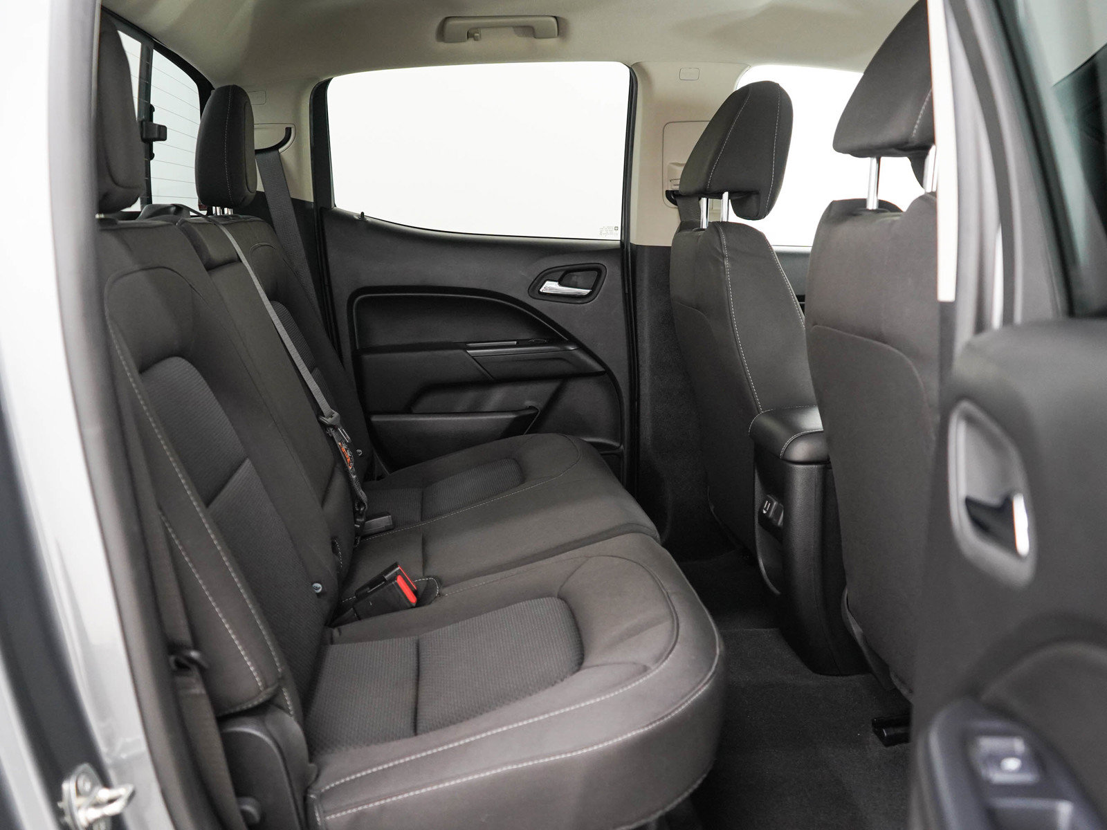 Used 2020 Chevrolet Colorado LT w/ LT Convenience Package AWD/4WD image 12
