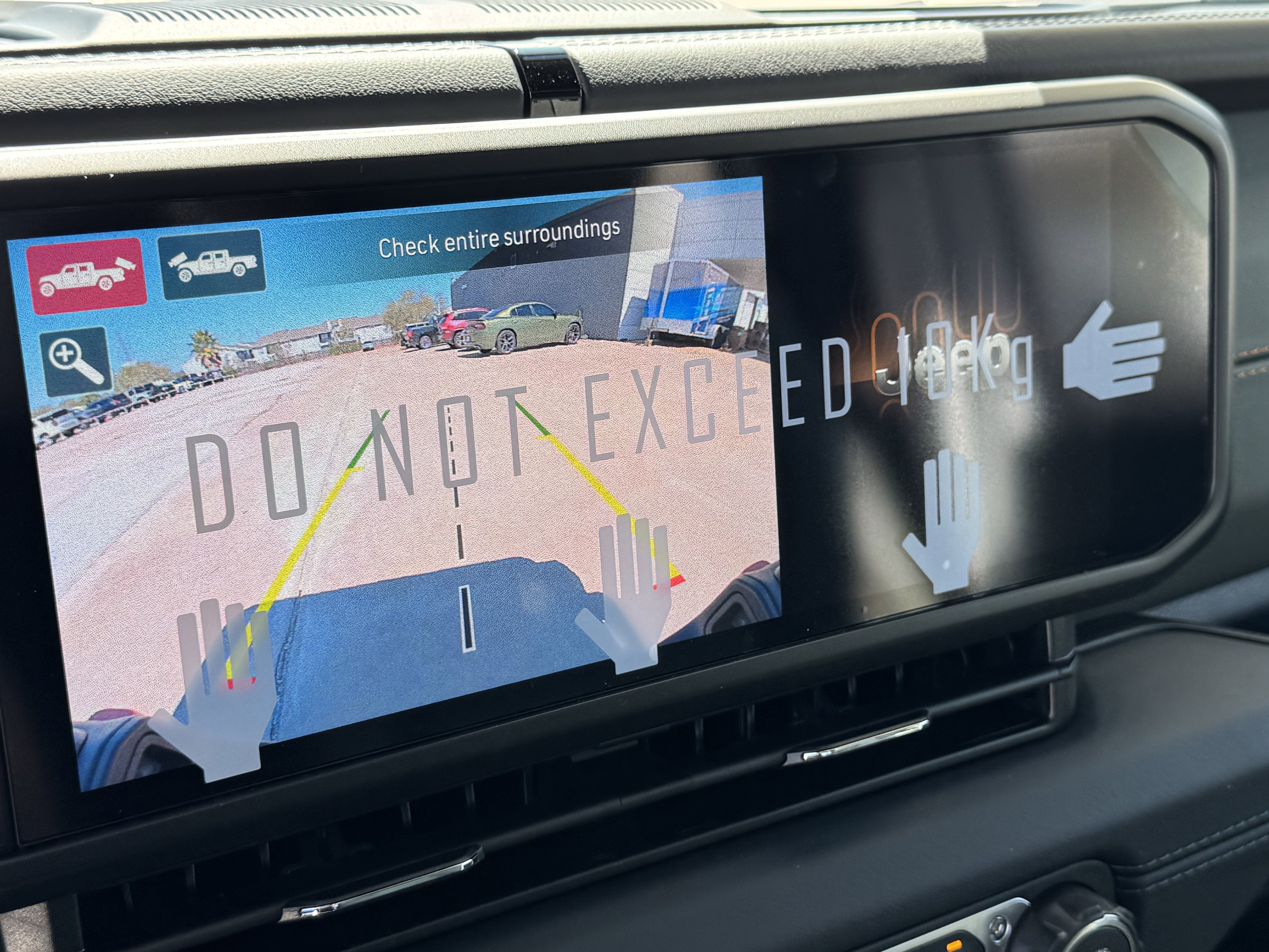 New 2026 Jeep Gladiator Mojave AWD/4WD image 18