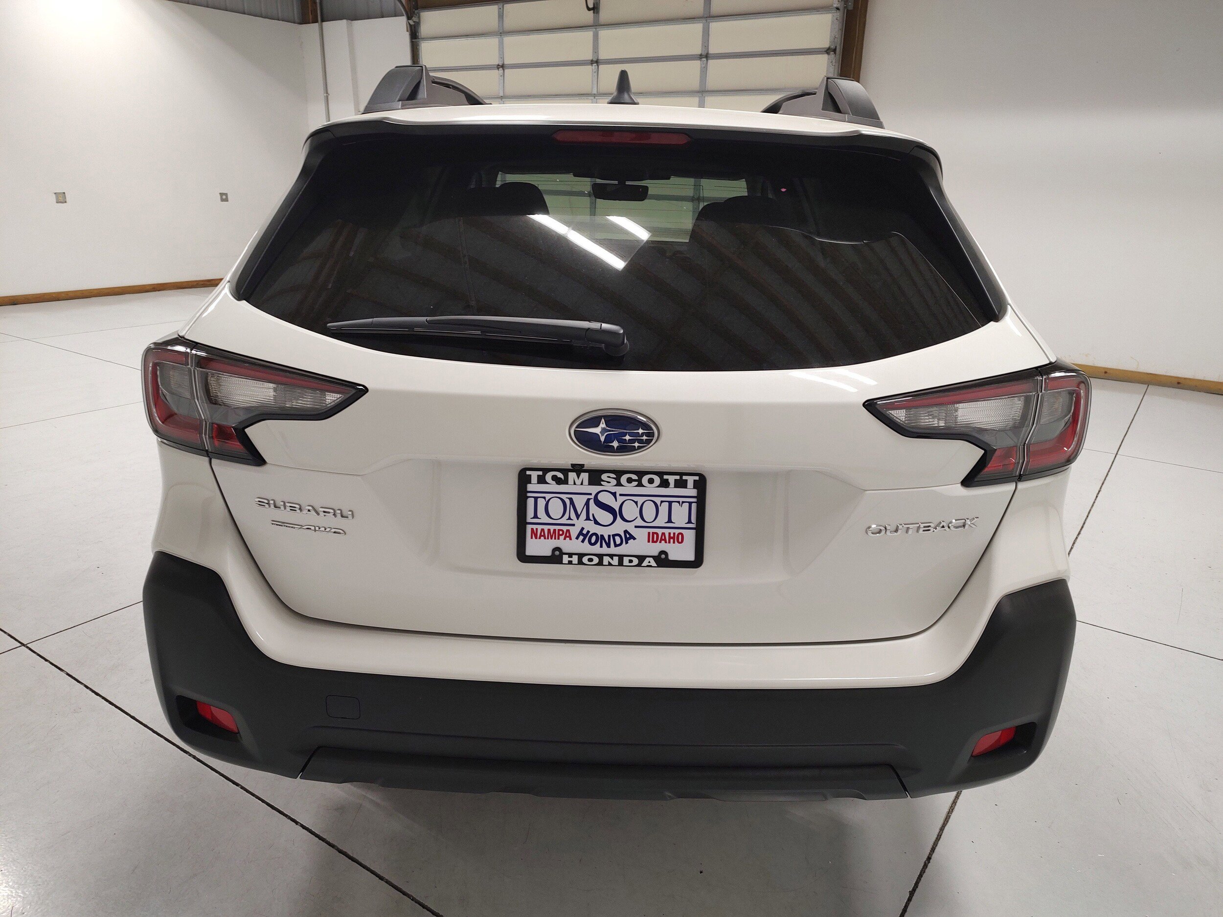 Used 2025 Subaru Outback Premium AWD/4WD image 11