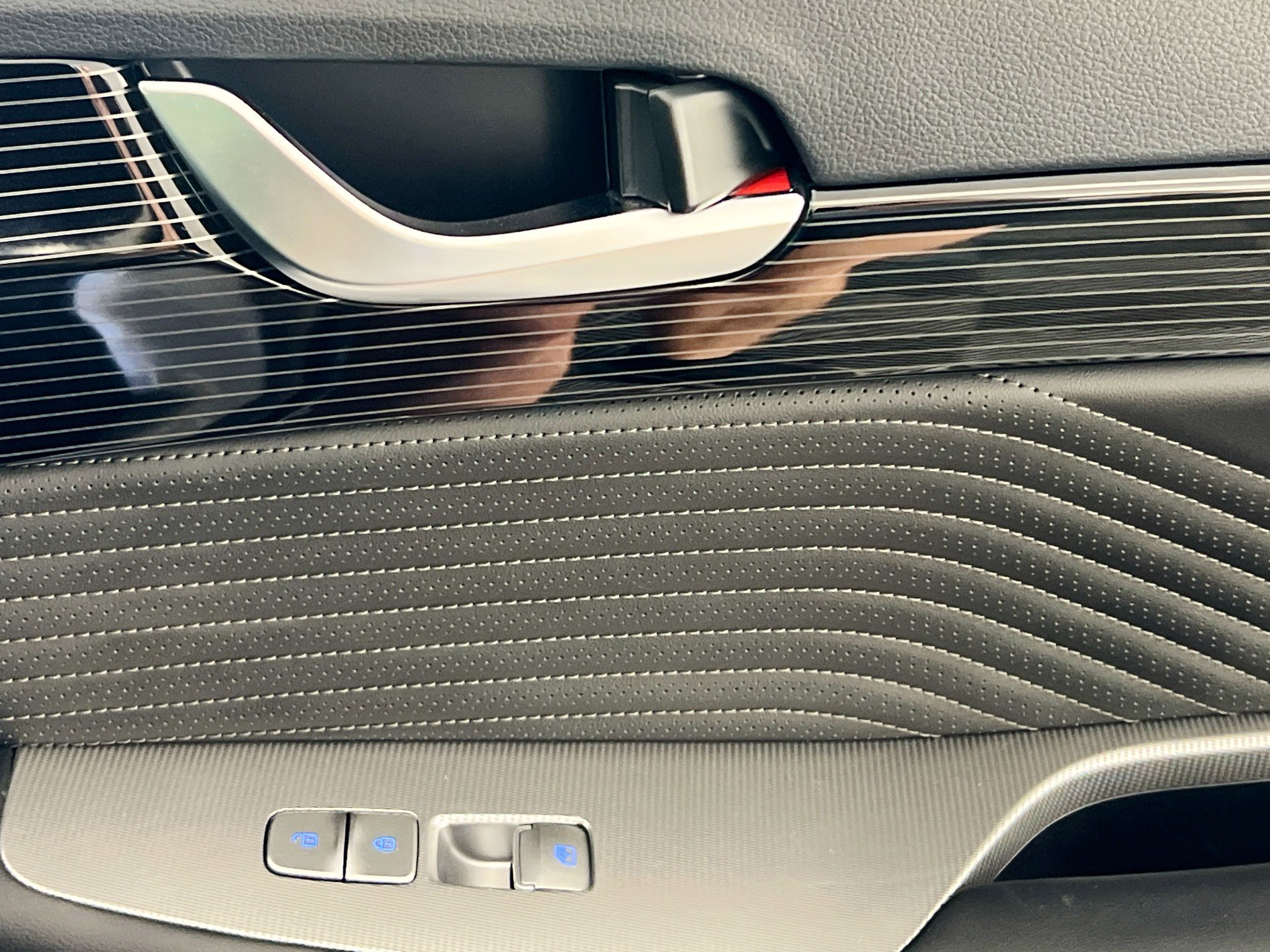 Used 2025 Hyundai Palisade Calligraphy image 32