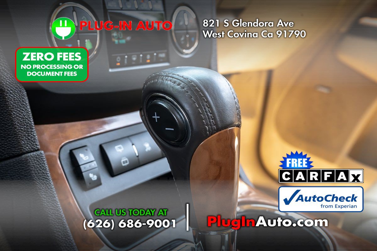 Used 2009 Buick Enclave CXL w/ Driver Confidence Package FWD image 29