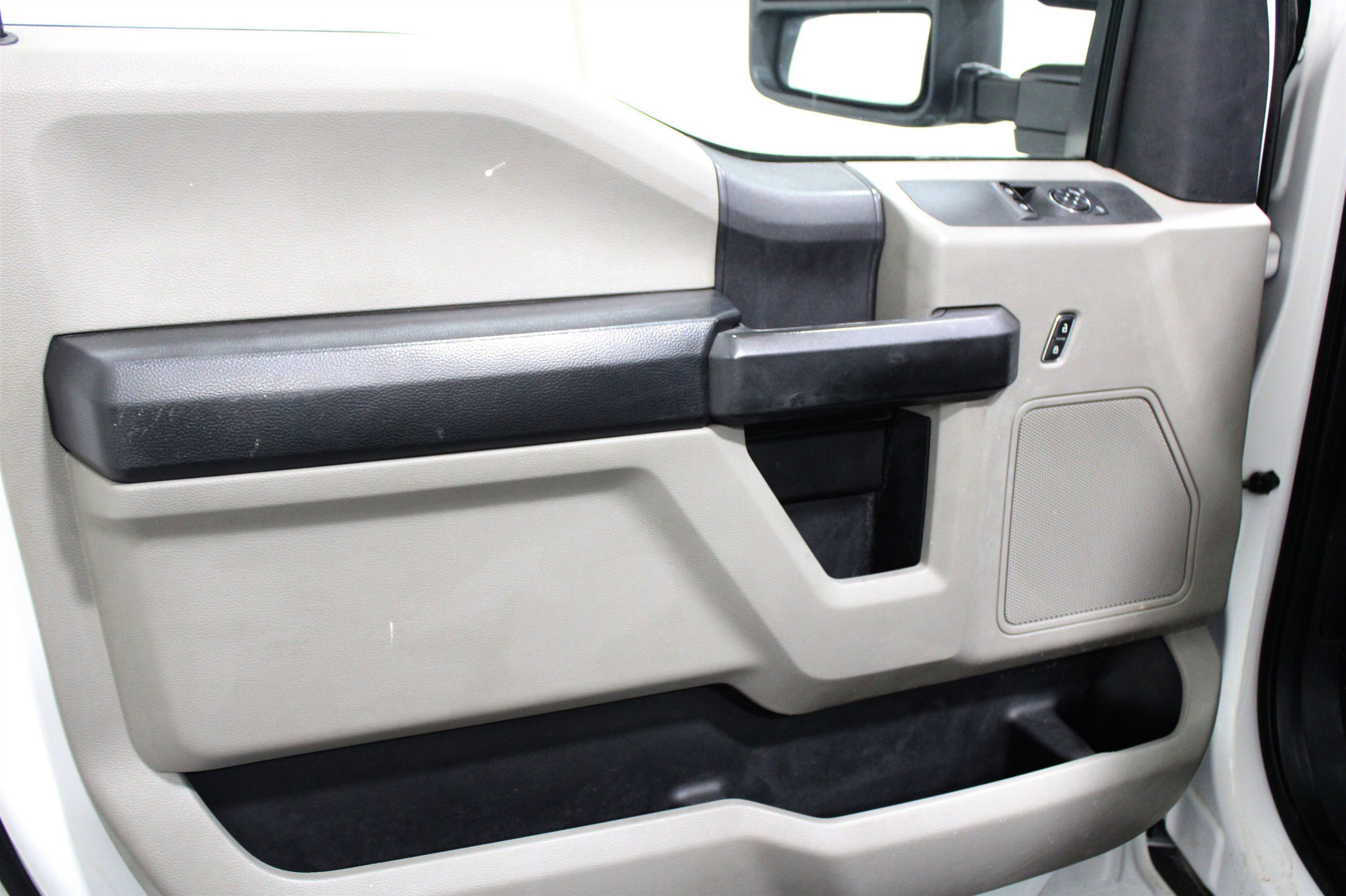 Used 2019 Ford F350 XL w/ Power Equipment Group image 3