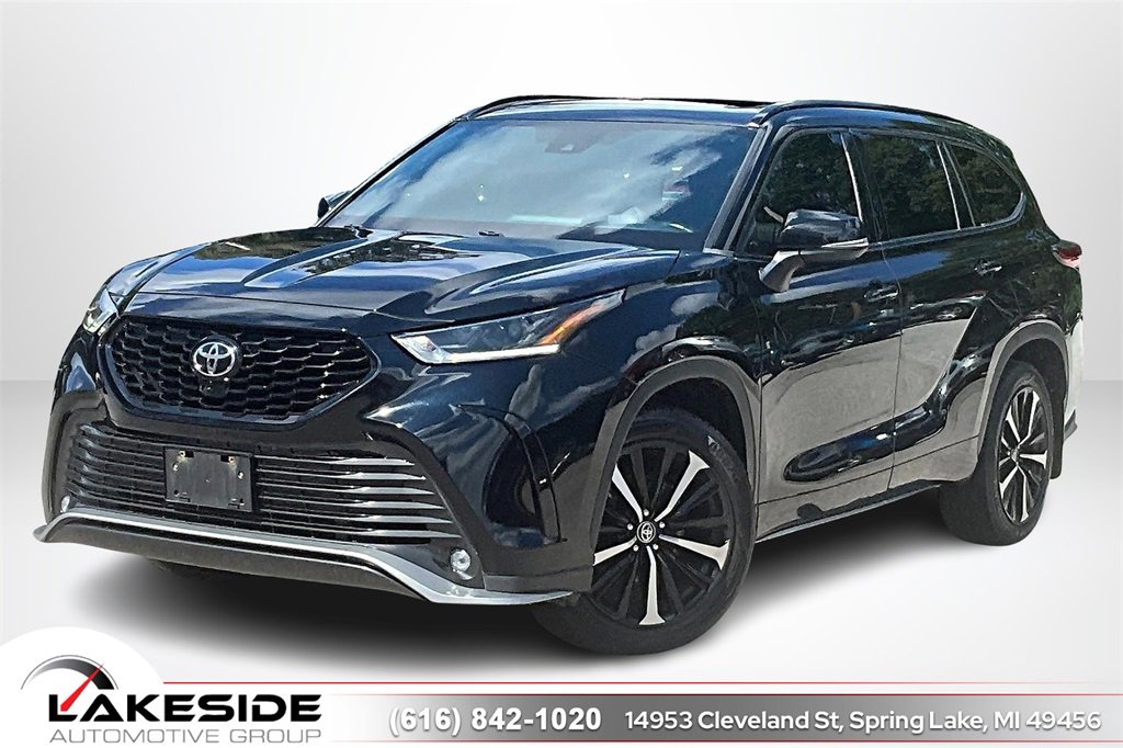 Used 2021 Toyota Highlander XSE image 1