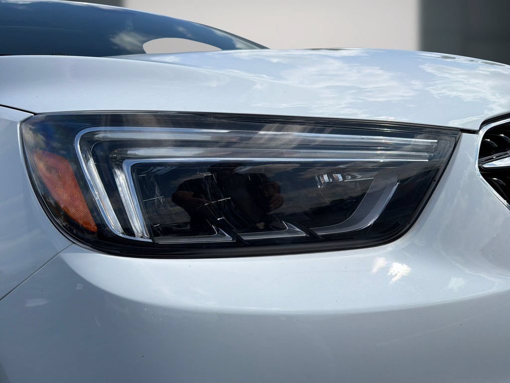 Certified 2019 Buick Encore Essence FWD image 11