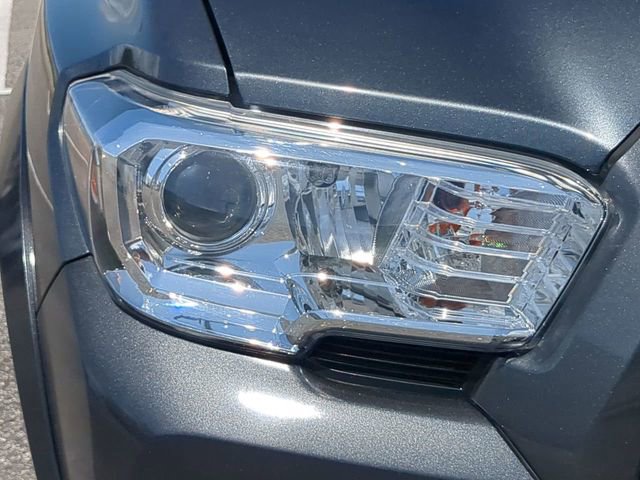 Certified 2022 Toyota Tacoma SR5 RWD image 10