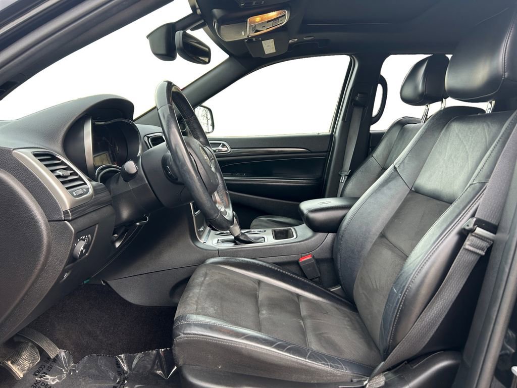 Used 2019 Jeep Grand Cherokee Altitude image 11