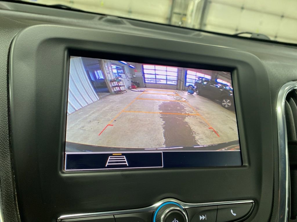 Used 2023 Chevrolet Equinox LT image 43