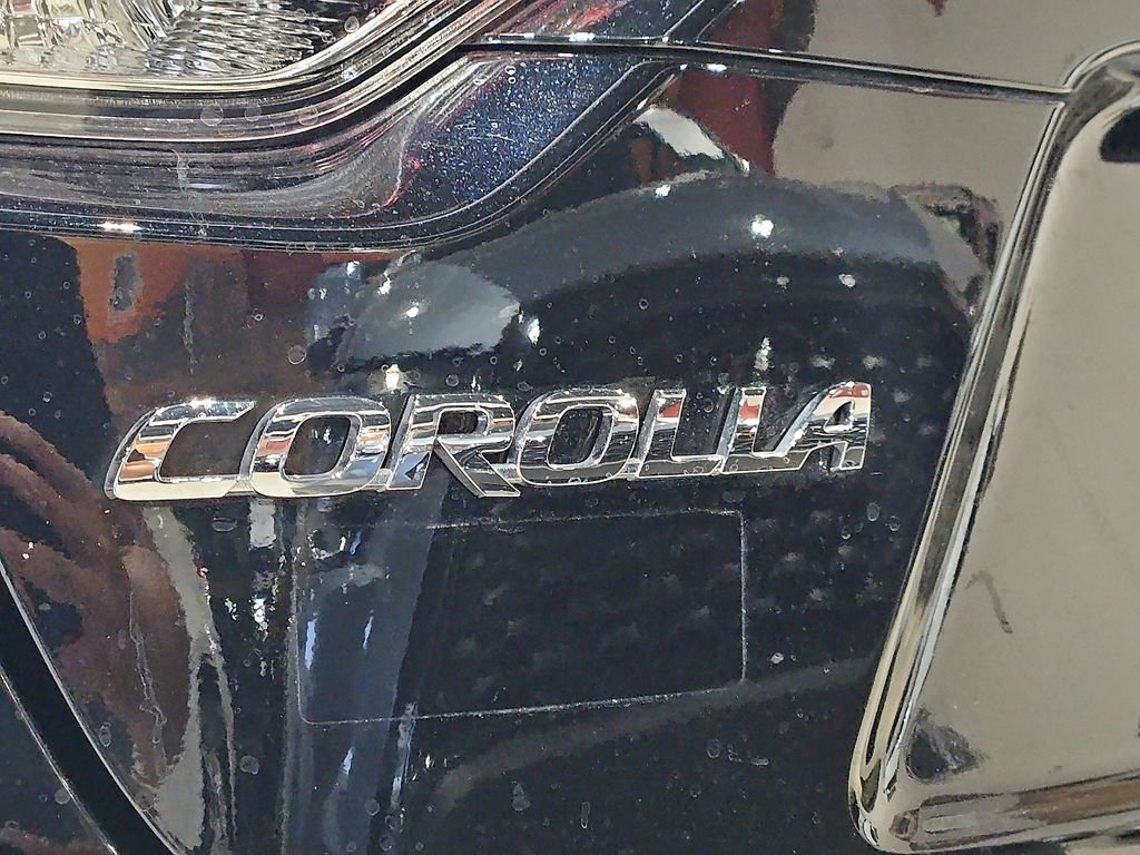 Certified 2025 Toyota Corolla SE image 11