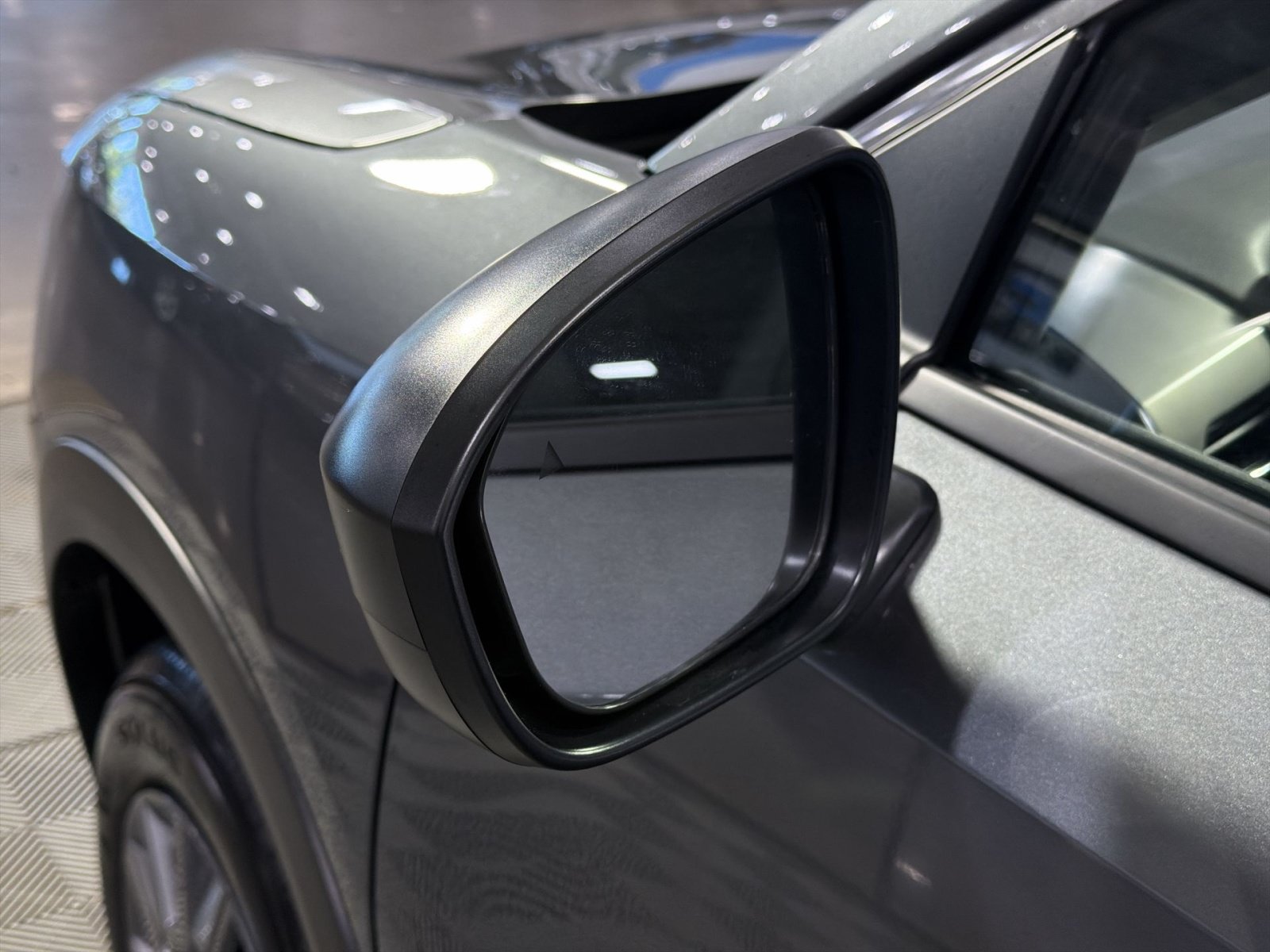 Used 2025 Nissan Kicks S FWD image 13