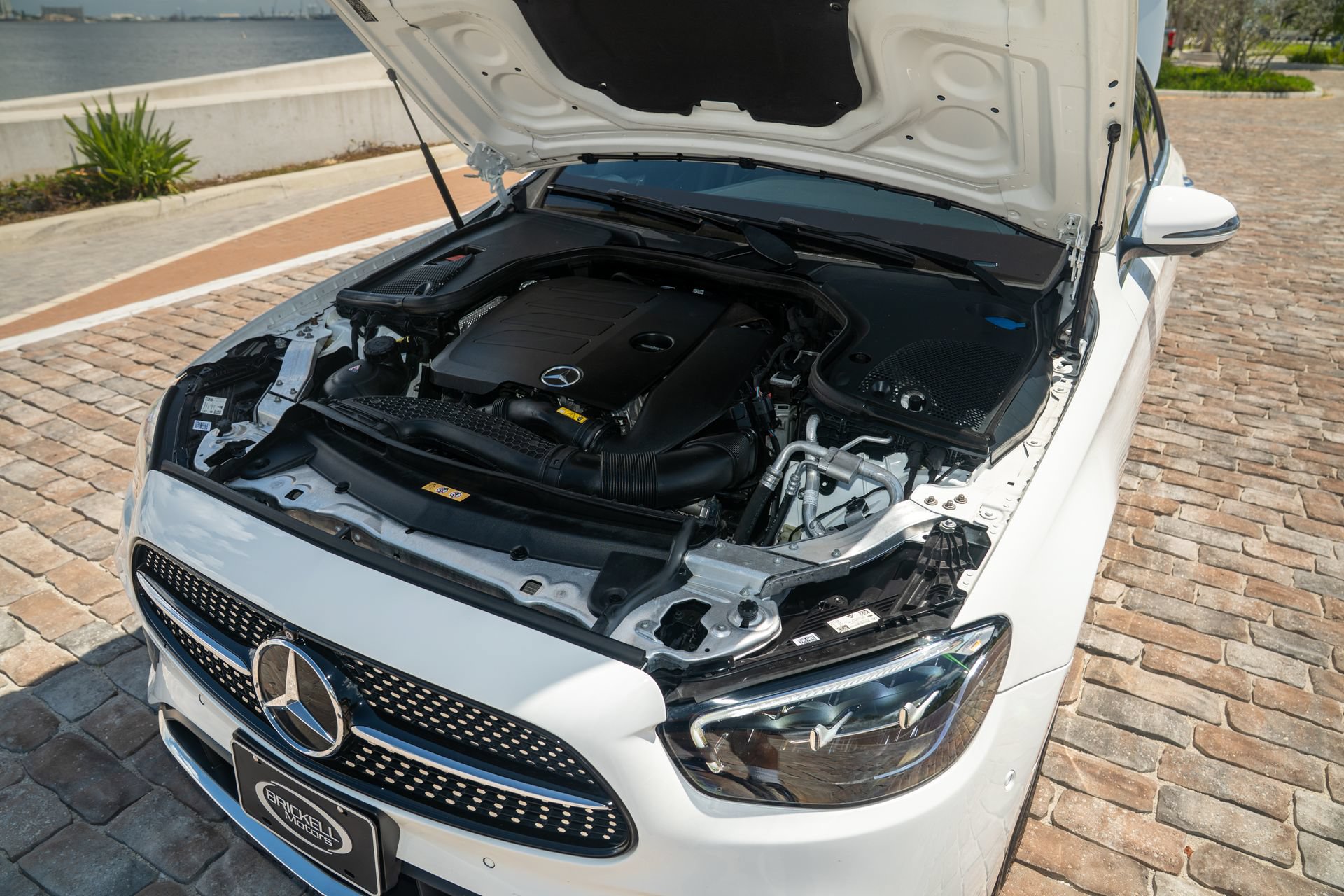 Used 2023 Mercedes-Benz E 350 4MATIC Sedan image 40