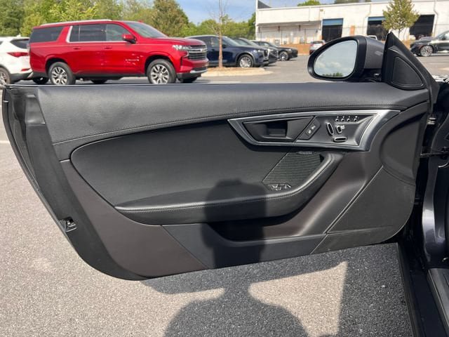 Used 2019 Jaguar F-TYPE Convertible RWD image 11
