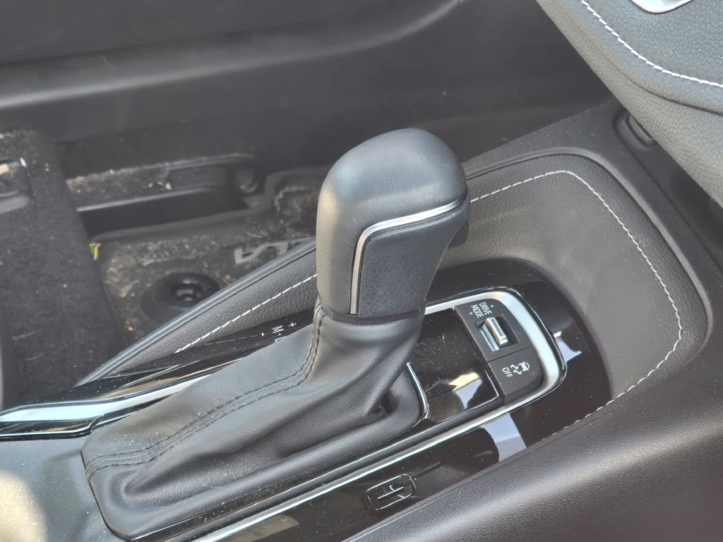 Used 2024 Toyota Corolla XSE FWD image 13
