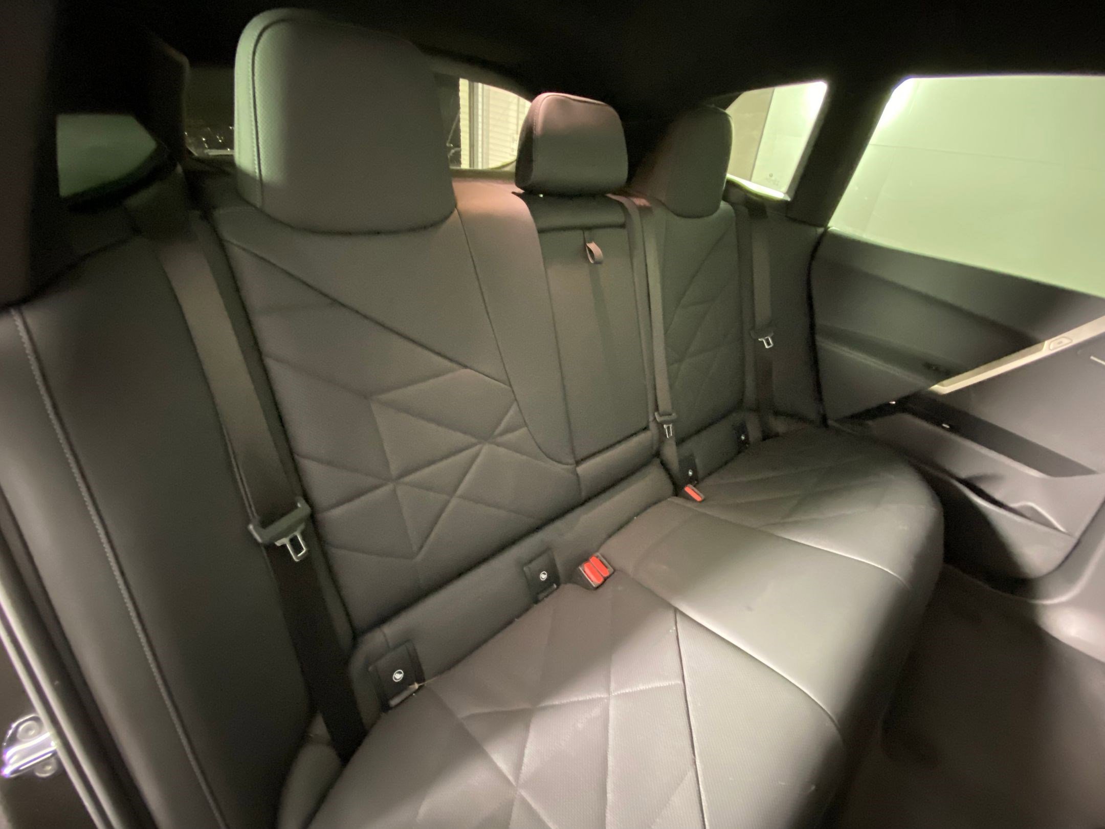 Certified 2024 BMW iX xDrive50 w/ Premium Package image 28