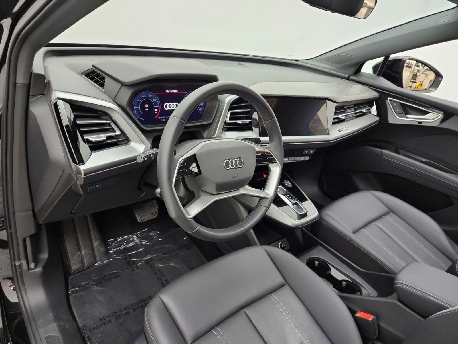 Used 2024 Audi Q4 e-tron Premium AWD/4WD image 9