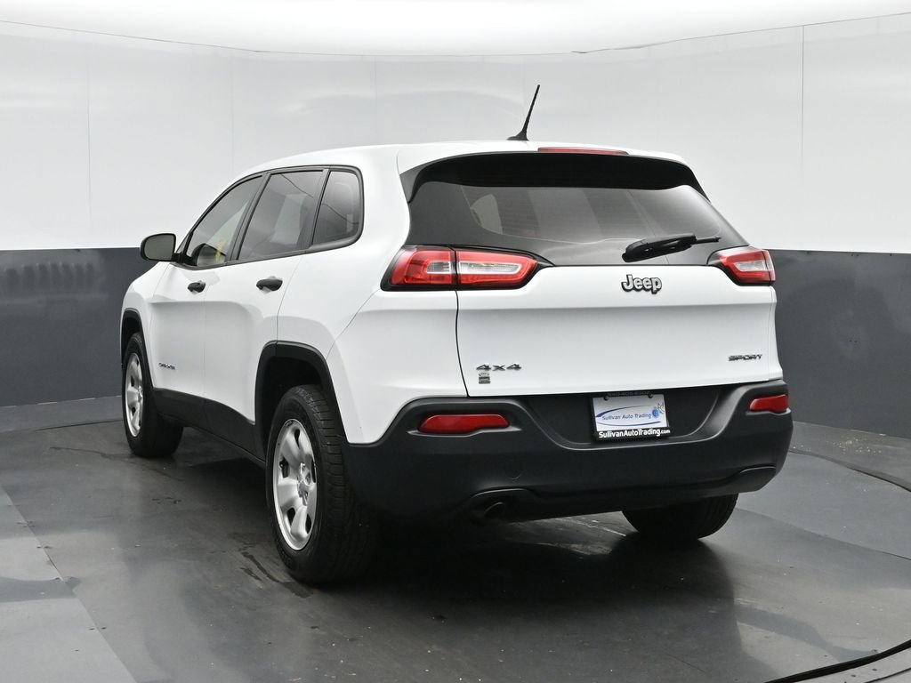 Used 2017 Jeep Cherokee Sport w/ Cold Weather Group image 5