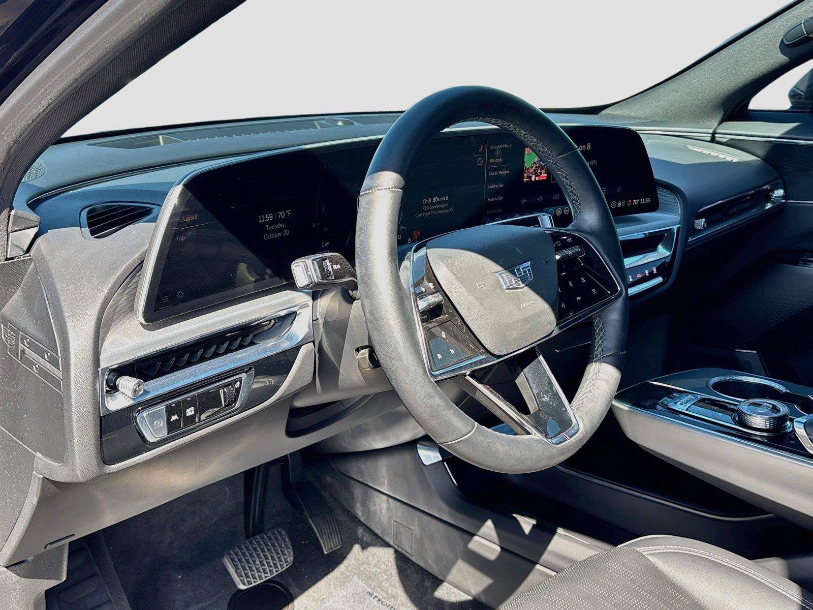 Used 2024 Cadillac Lyriq Luxury RWD image 9