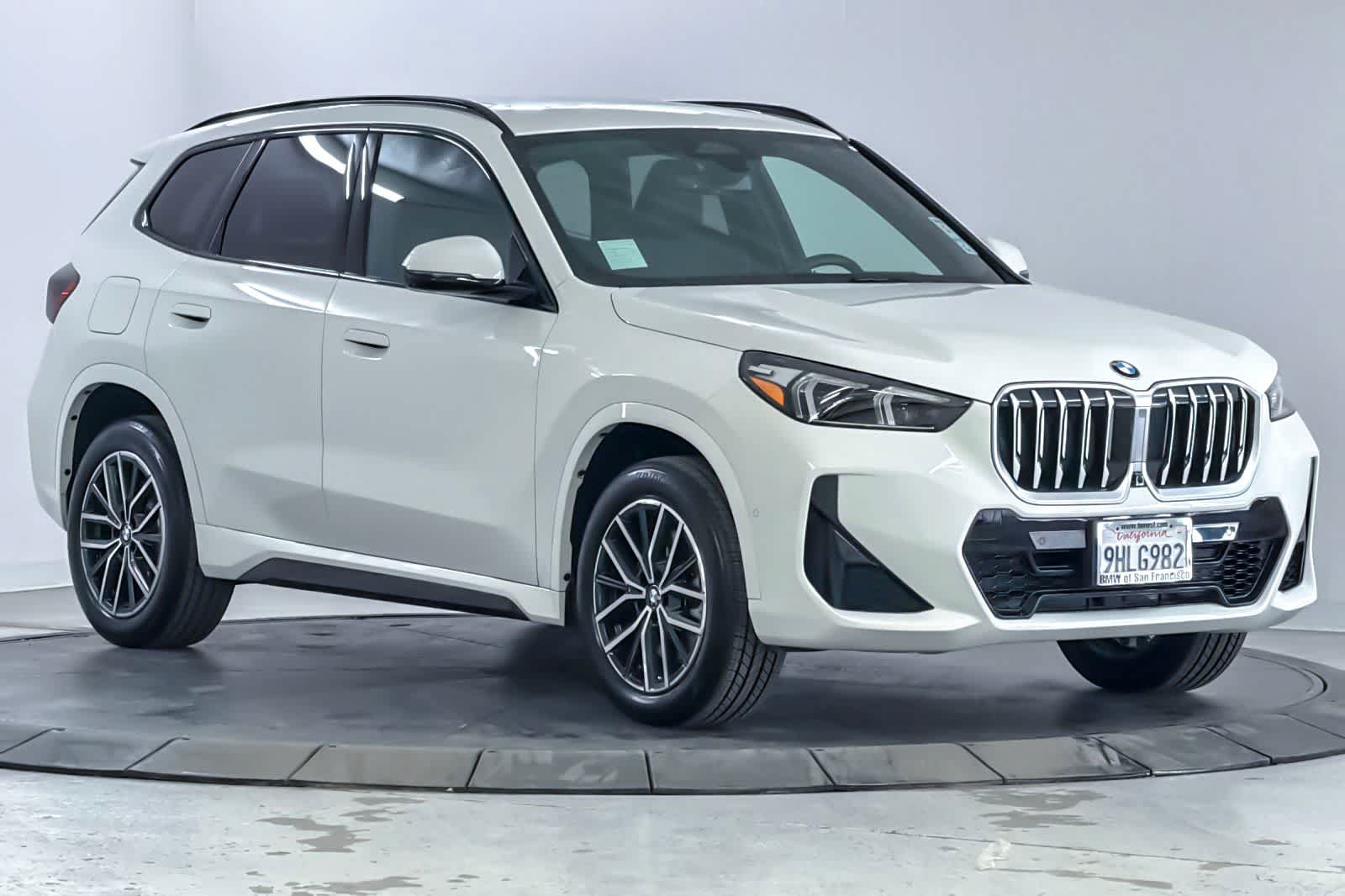 Used 2023 BMW X1 xDrive28i w/ Premium Package AWD/4WD image 9
