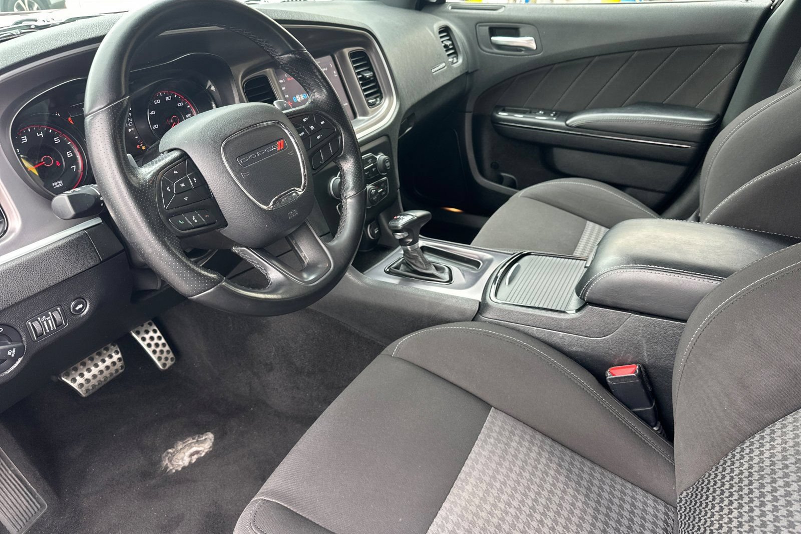 Used 2021 Dodge Charger GT w/ Blacktop Package RWD image 9