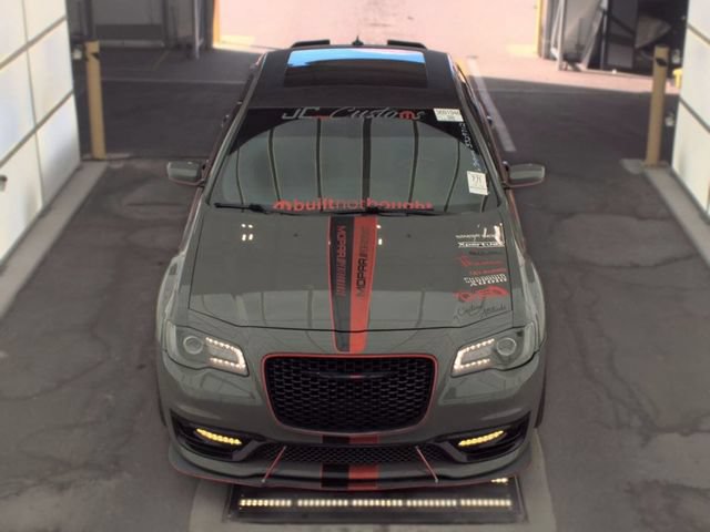 Used 2017 Chrysler 300 S w/ S Model Appearance Package RWD image 3