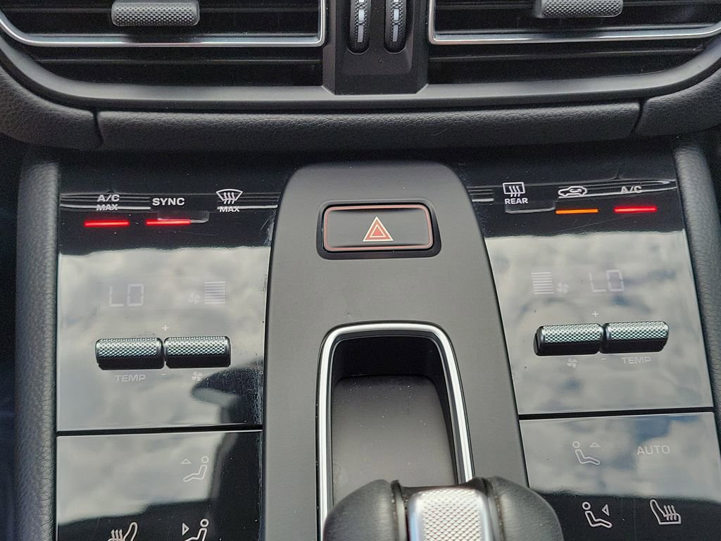 Certified 2022 Porsche Macan GTS AWD/4WD image 33