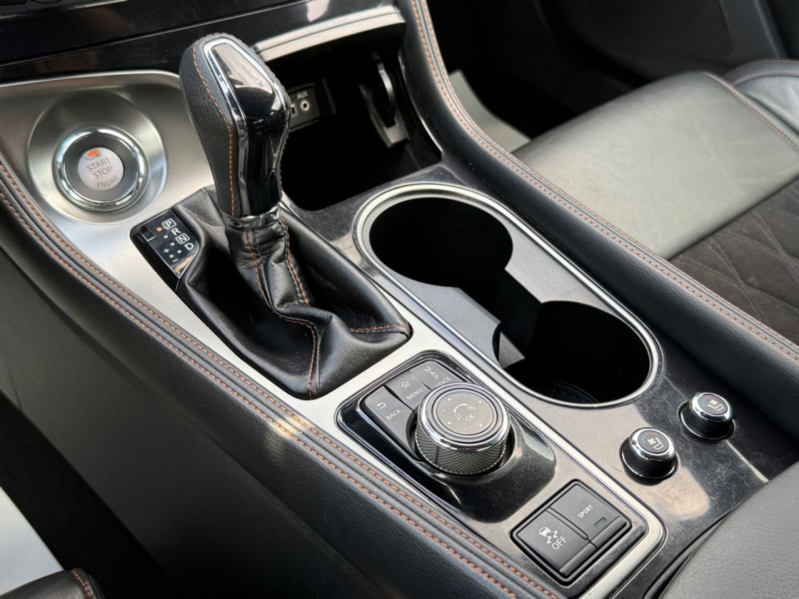 Used 2020 Nissan Maxima SR w/ Sport Mat Group image 29