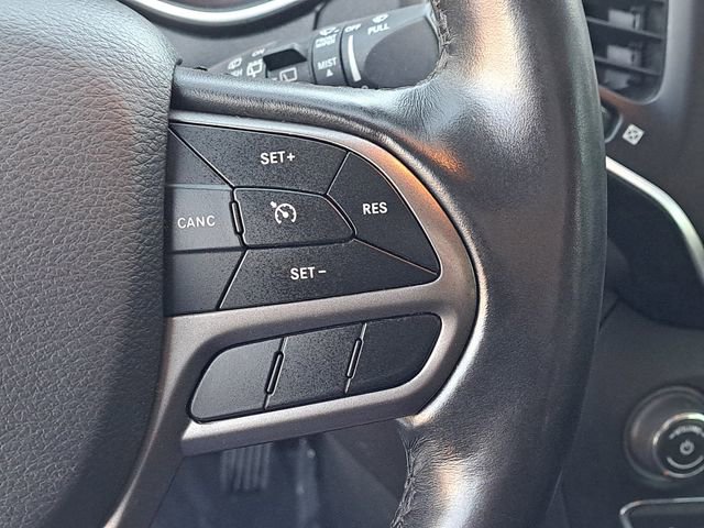 Used 2020 Jeep Cherokee Latitude Plus w/ Cold Weather Group image 13