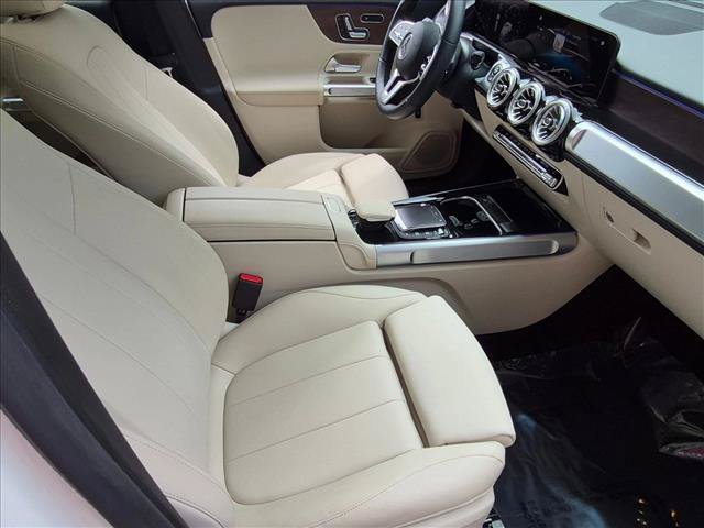 Used 2023 Mercedes-Benz GLB 250 image 21