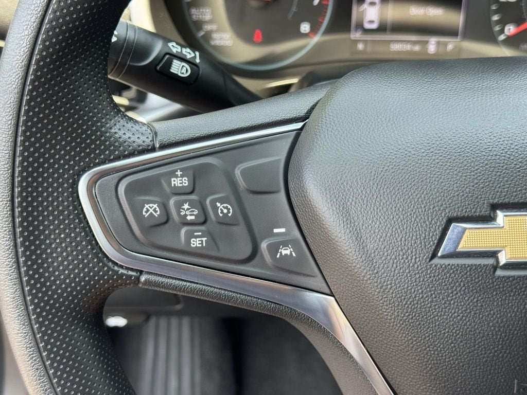 Used 2024 Chevrolet Malibu LT FWD image 11