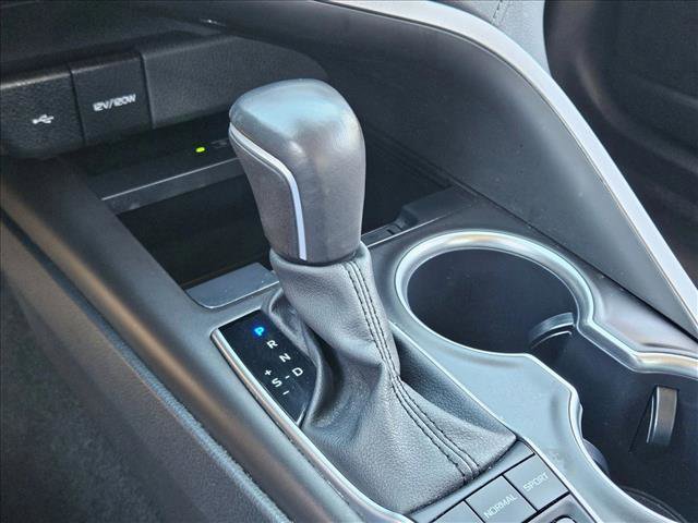 Used 2024 Toyota Camry XLE image 12