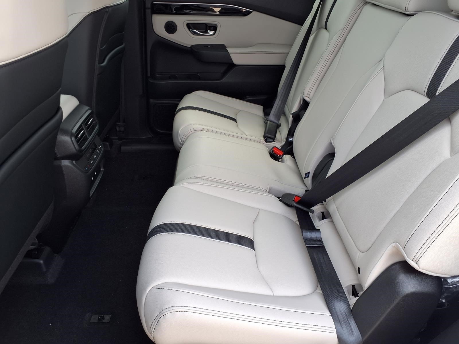 New 2026 Honda Pilot EX-L image 10