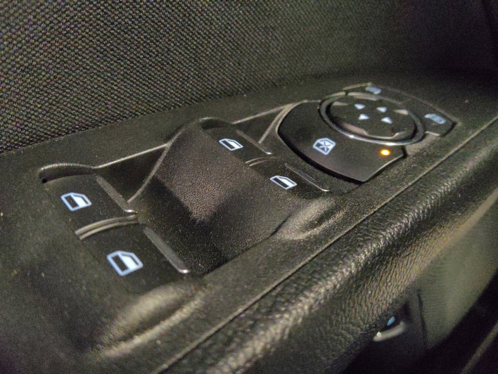 Used 2019 Ford Fusion SE image 27