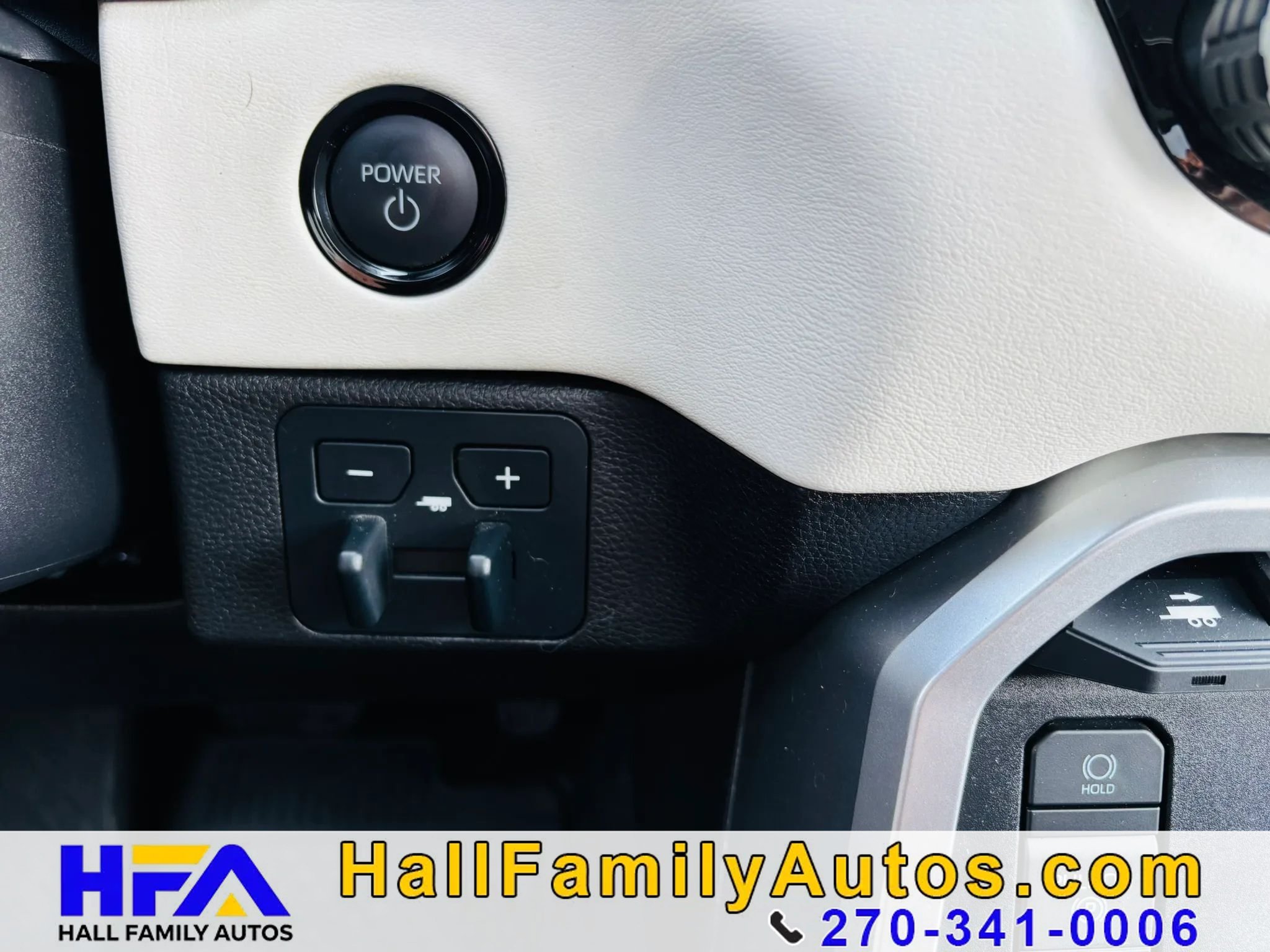 Used 2025 Toyota Sequoia Capstone AWD/4WD image 18