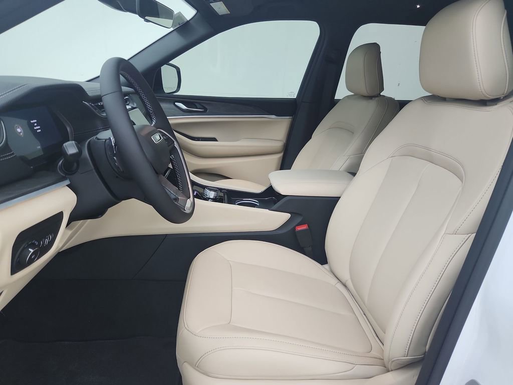 New 2025 Jeep Grand Cherokee L Limited w/ Trailer Tow Package image 19