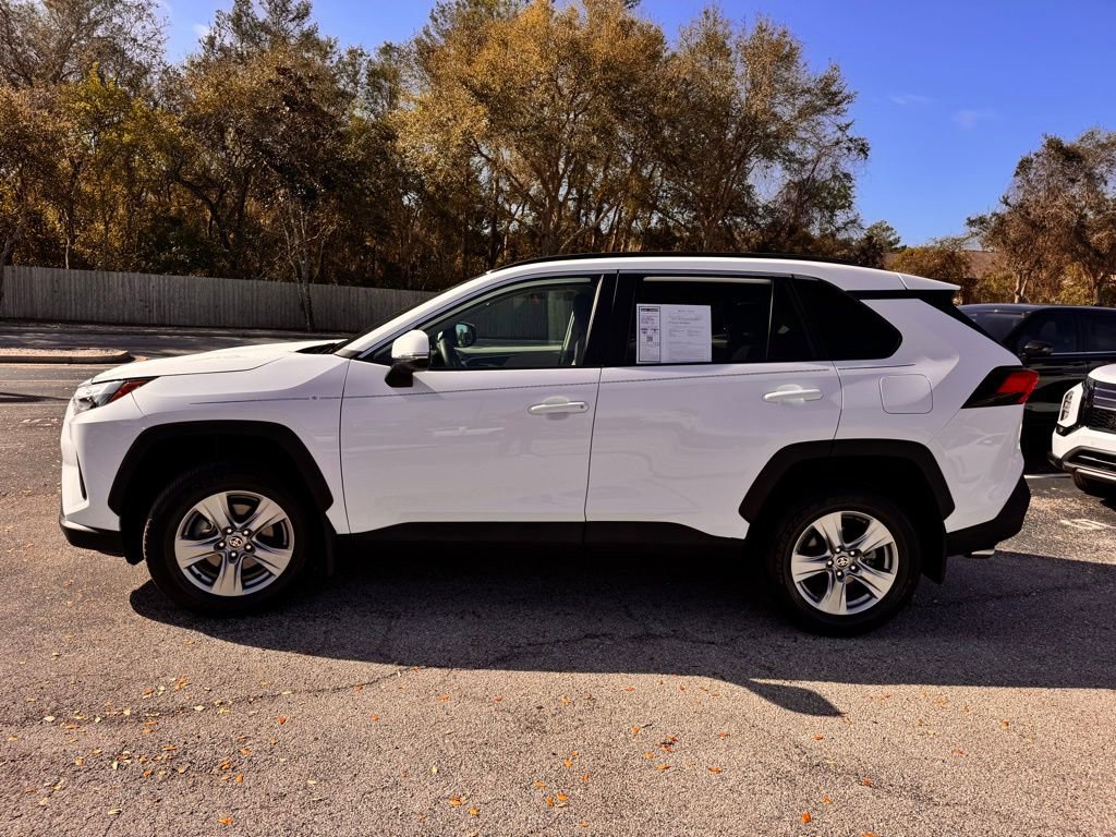 Used 2024 Toyota RAV4 XLE image 4