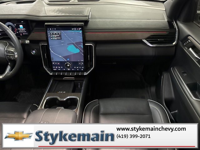 Used 2024 GMC Acadia Denali image 18