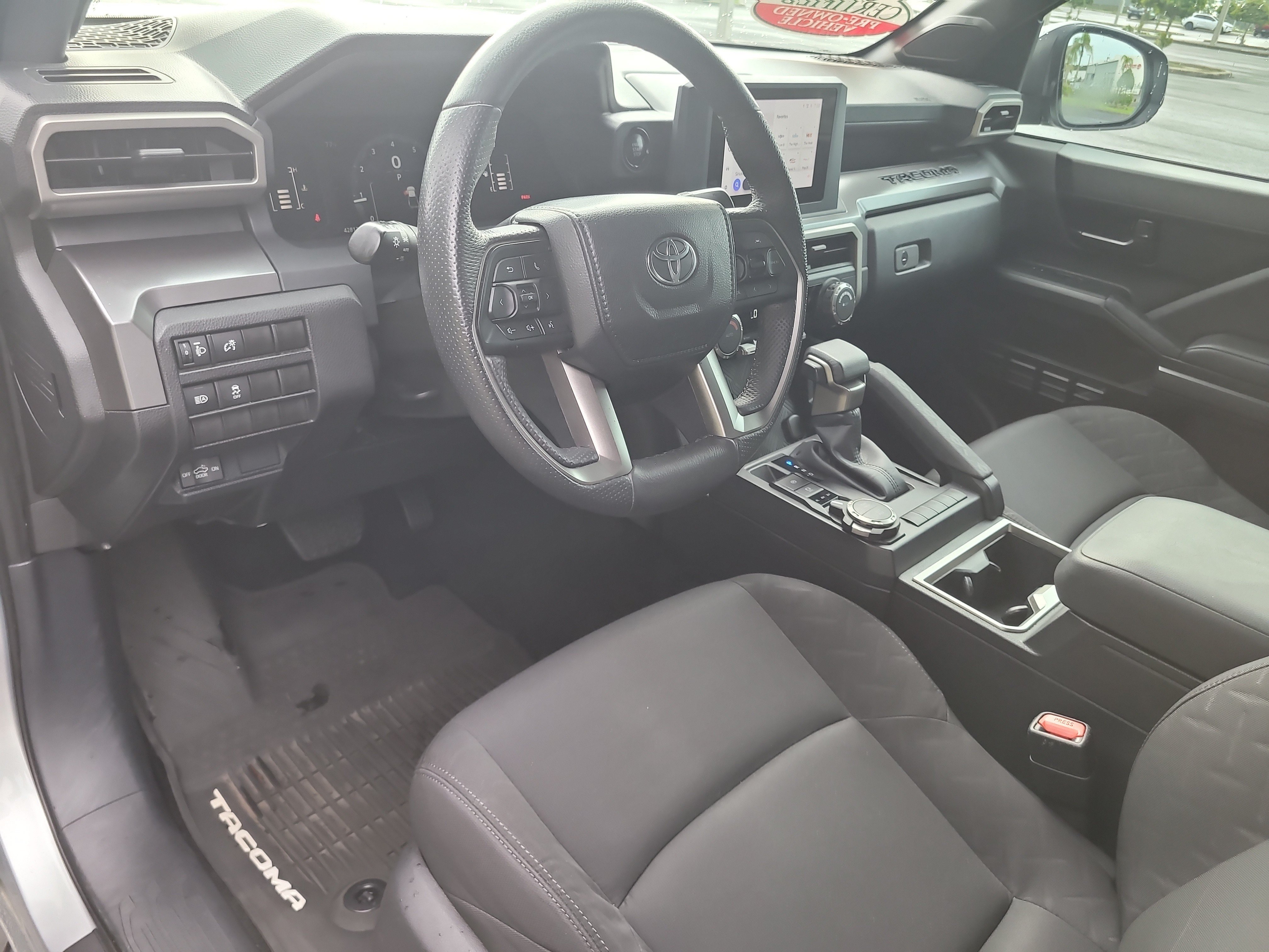 Used 2024 Toyota Tacoma SR5 w/ SR5 Upgrade Package AWD/4WD image 19