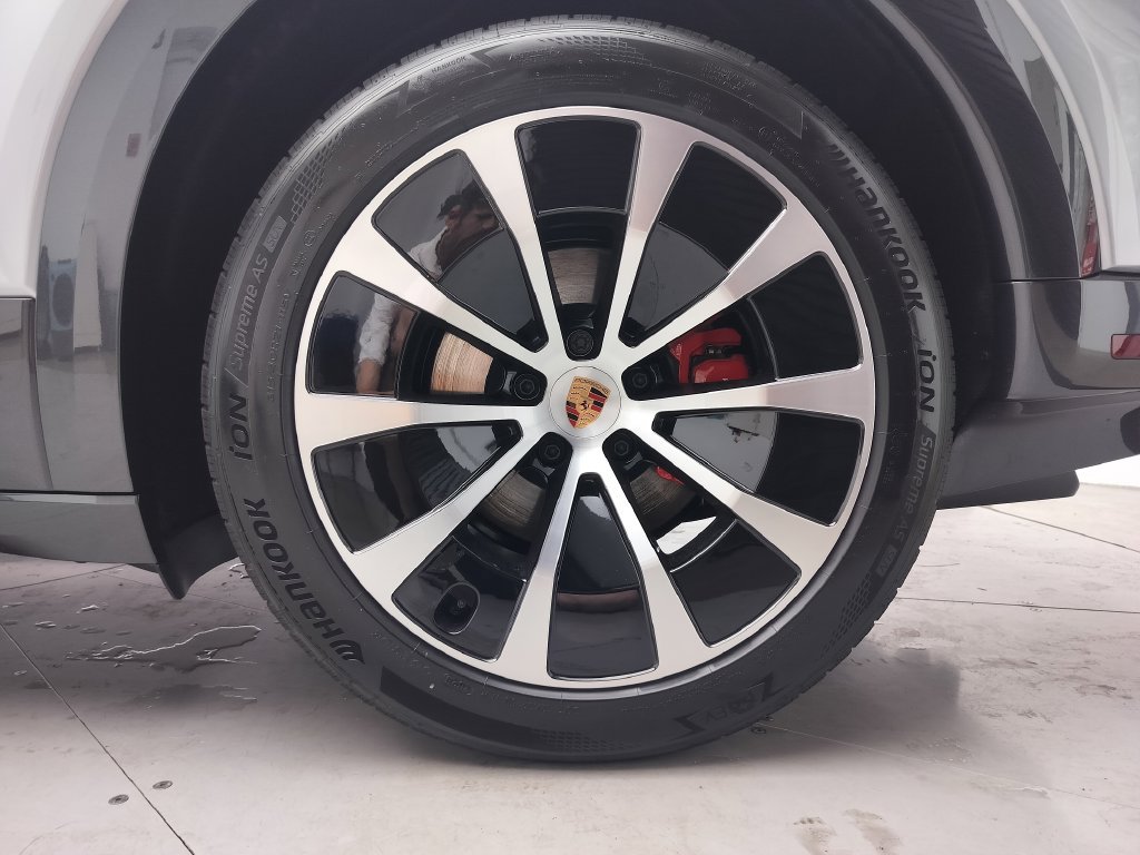 New 2026 Porsche Cayenne S AWD/4WD image 27
