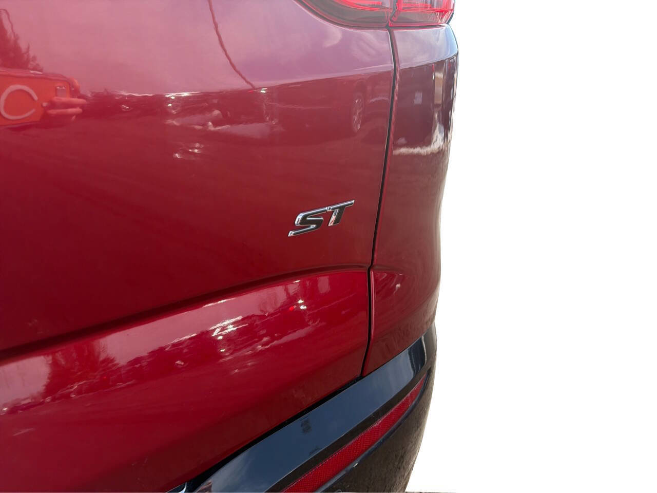 Used 2022 Buick Enclave Essence w/ Sport Touring Edition FWD image 21