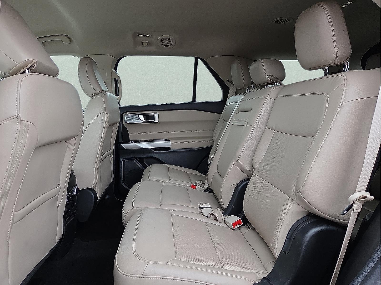 Used 2023 Ford Explorer Limited image 11