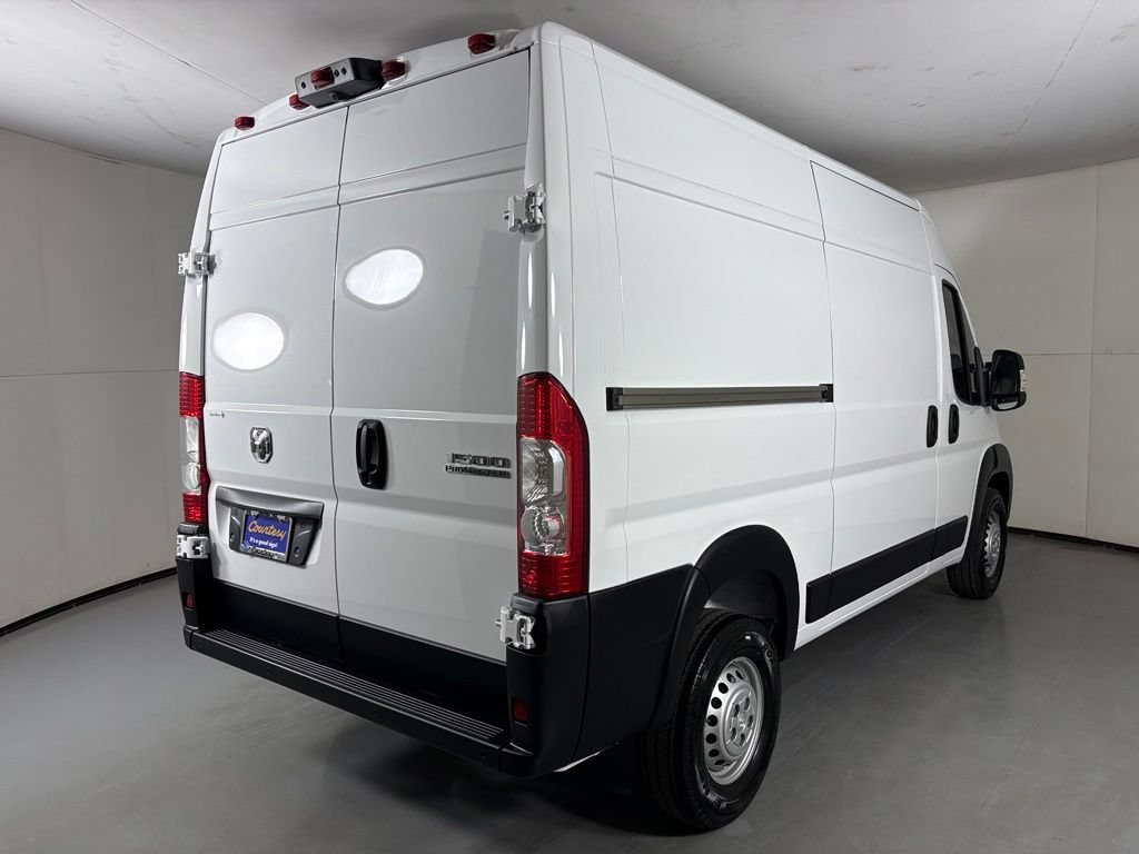 New 2027 RAM ProMaster 1500 w/ Safety Group FWD image 8