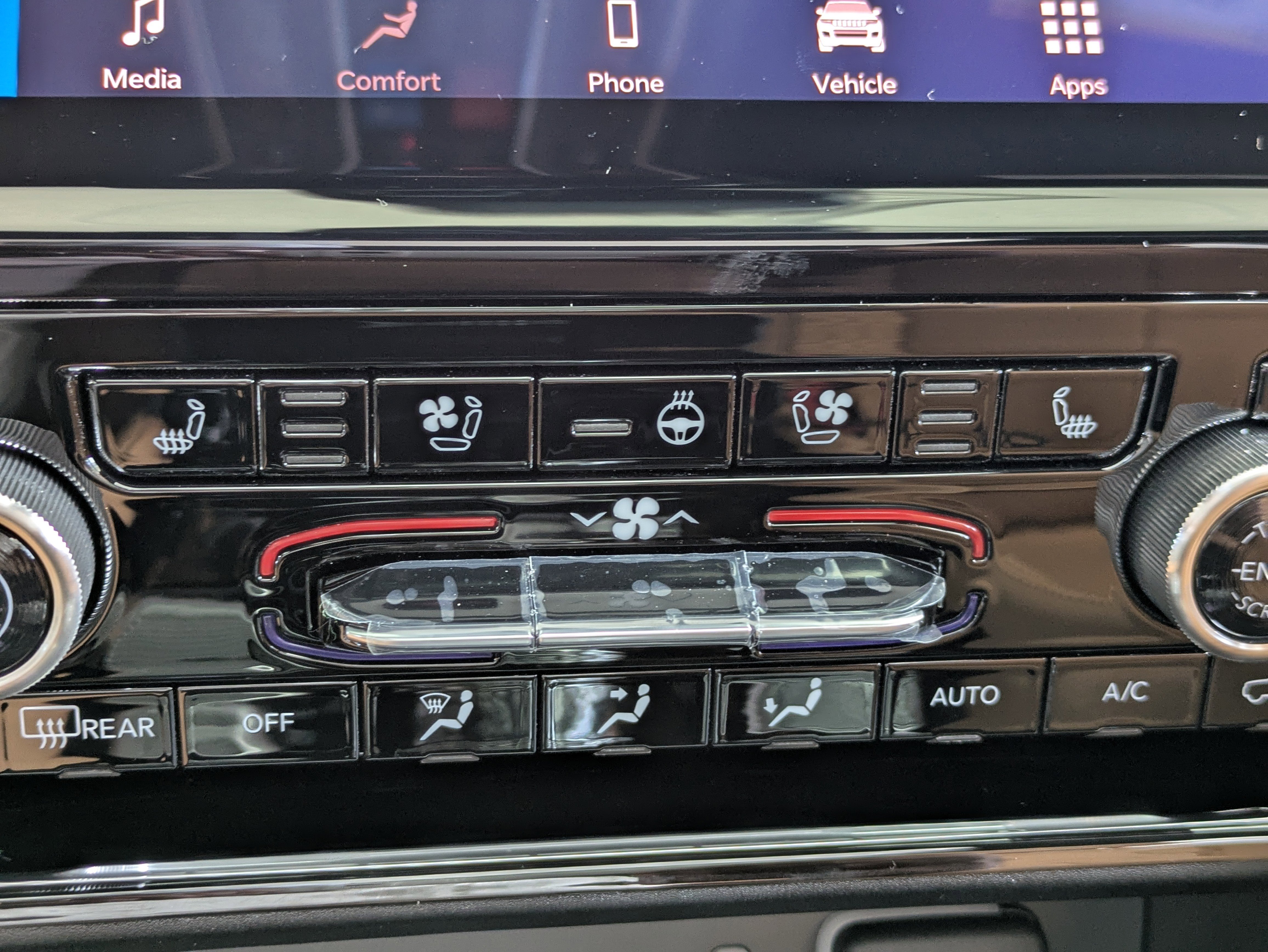 New 2025 Jeep Grand Cherokee Summit image 25