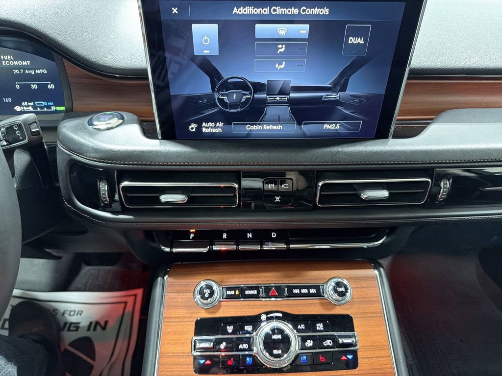 Used 2021 Lincoln Aviator Grand Touring w/ Equipment Group 302A AWD/4WD image 17