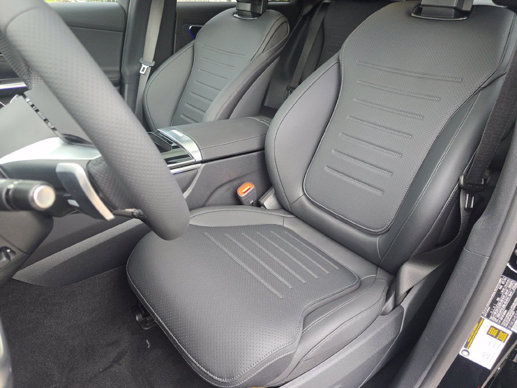 New 2027 Mercedes-Benz GLC 300 4MATIC image 25