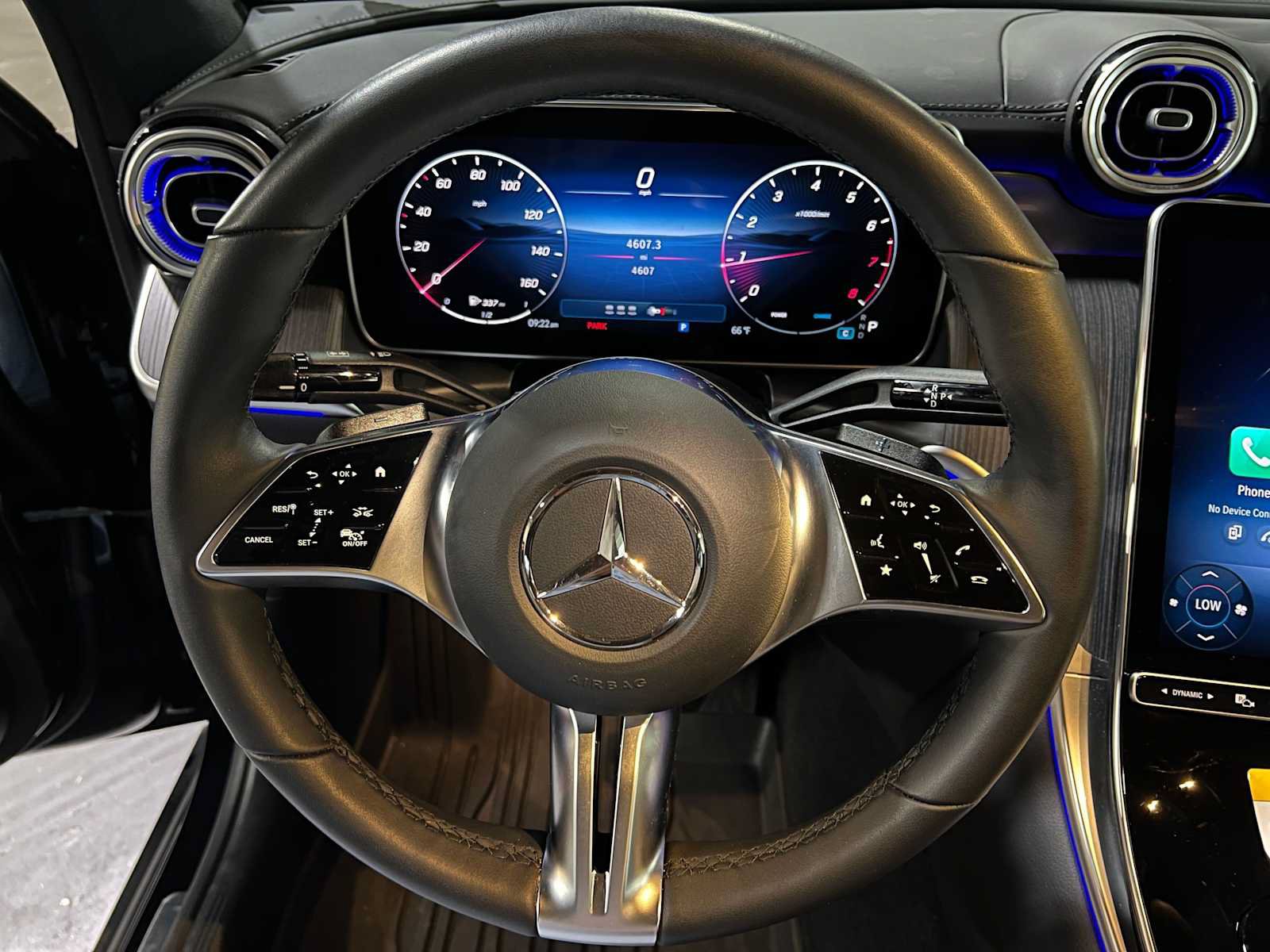 Used 2026 Mercedes-Benz GLC 300 4MATIC image 29
