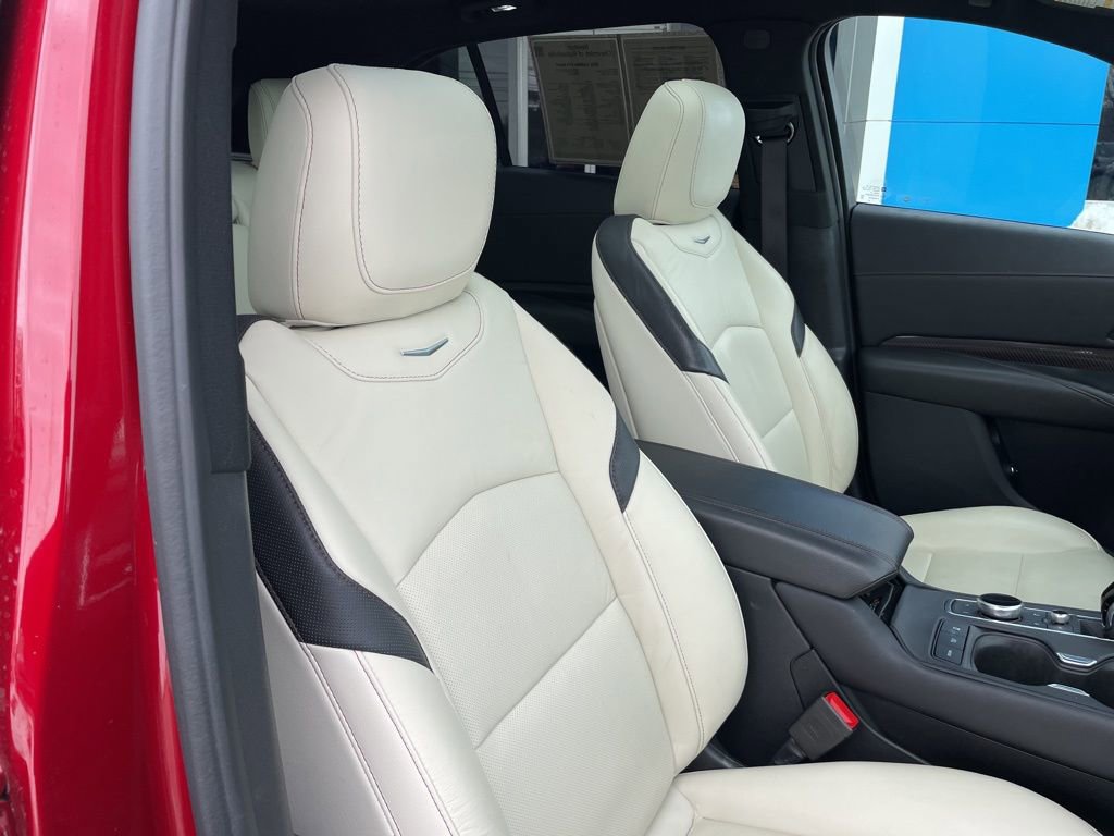 Used 2021 Cadillac XT4 Sport image 28