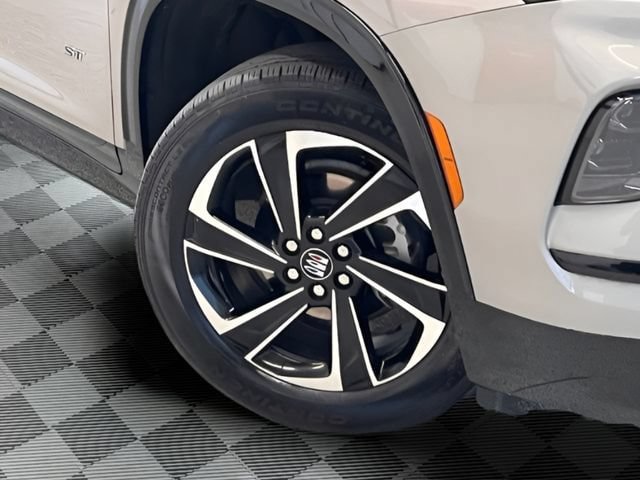 Certified 2026 Buick Enclave Sport Touring AWD/4WD image 33