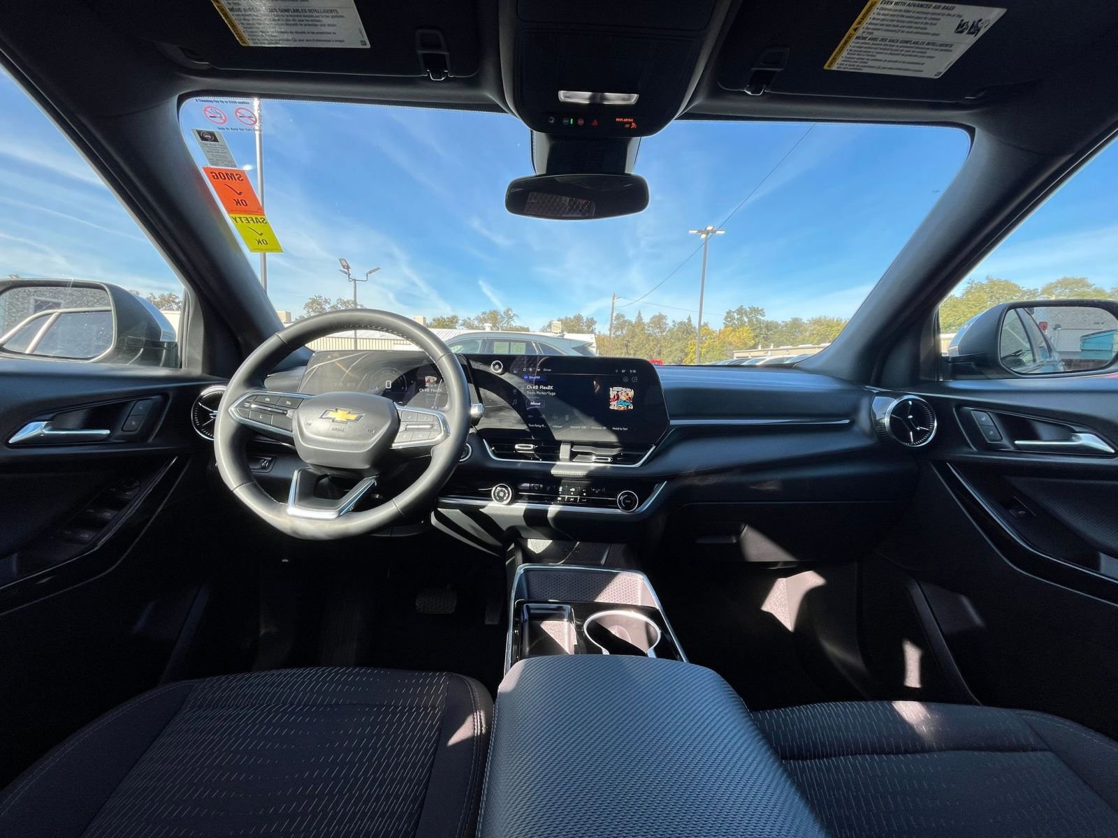 Used 2025 Chevrolet Equinox LT image 37