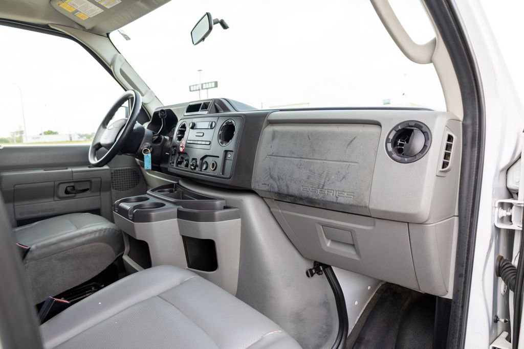 Used 2013 Ford E-250 and Econoline 250 Extended w/ PWR Group image 14